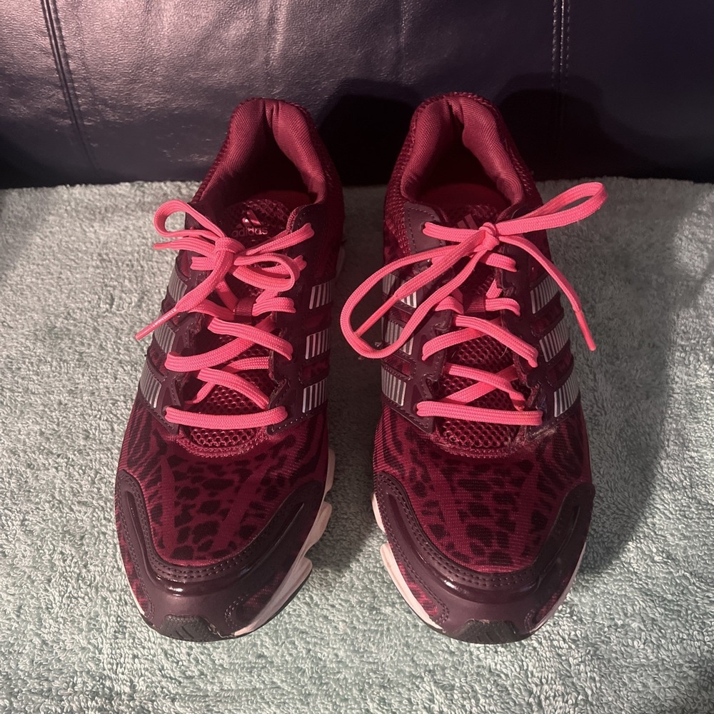 adidas Women's Adiprene Size 9.5